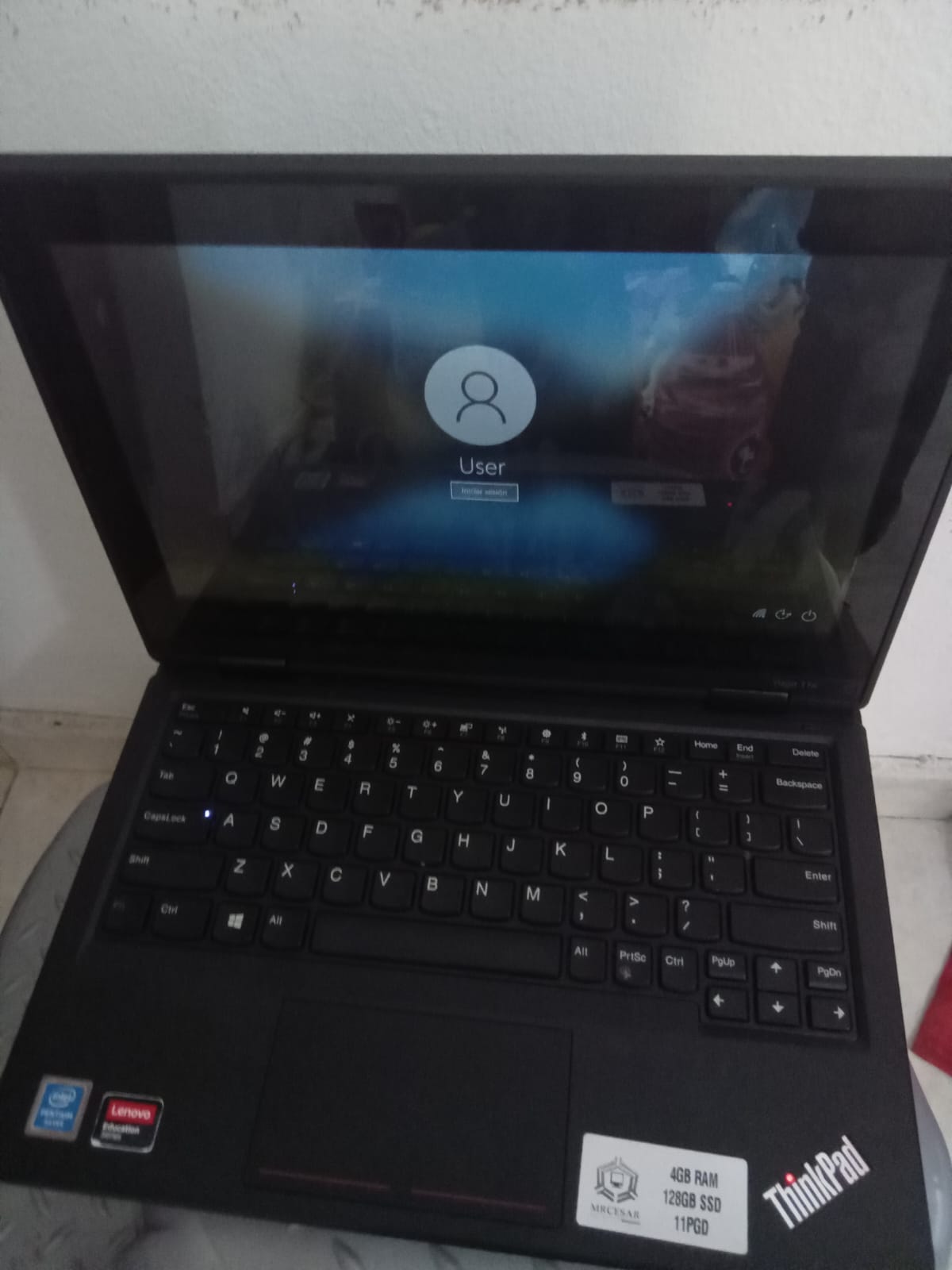 Laptop Lenovo yoga 11 e 2 en 1 se convierte en tablet Foto 7219258-2.jpg