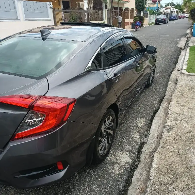 Honda Civic 2017 en Perfectas condiciones Foto 7226140-Z5.jpg