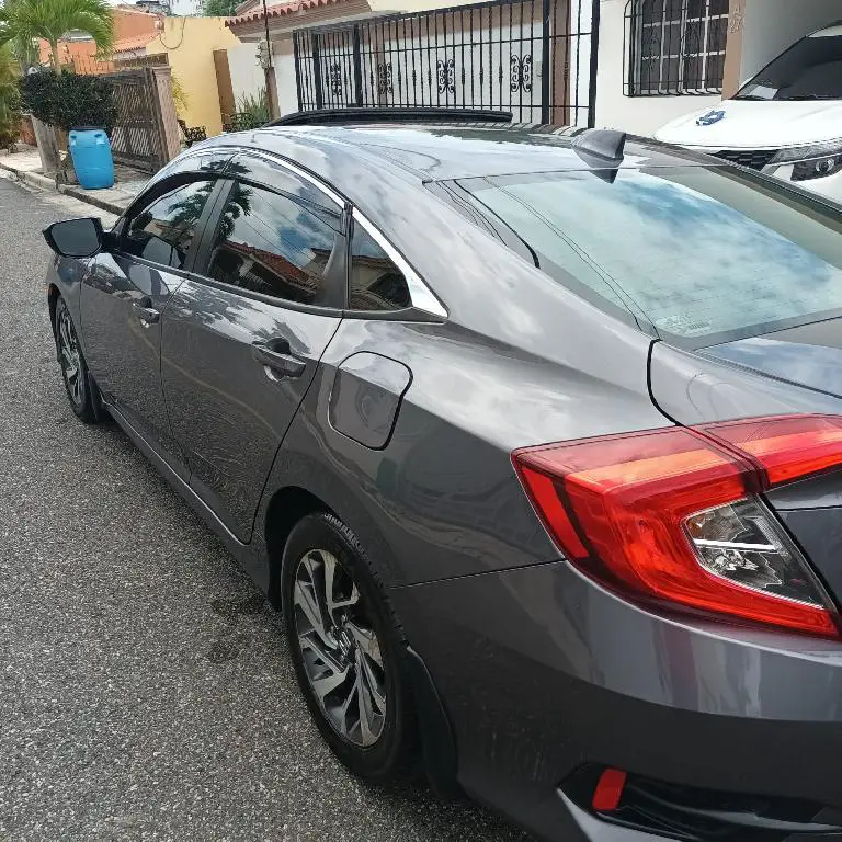 Honda Civic 2017 en Perfectas condiciones Foto 7226140-Z6.jpg