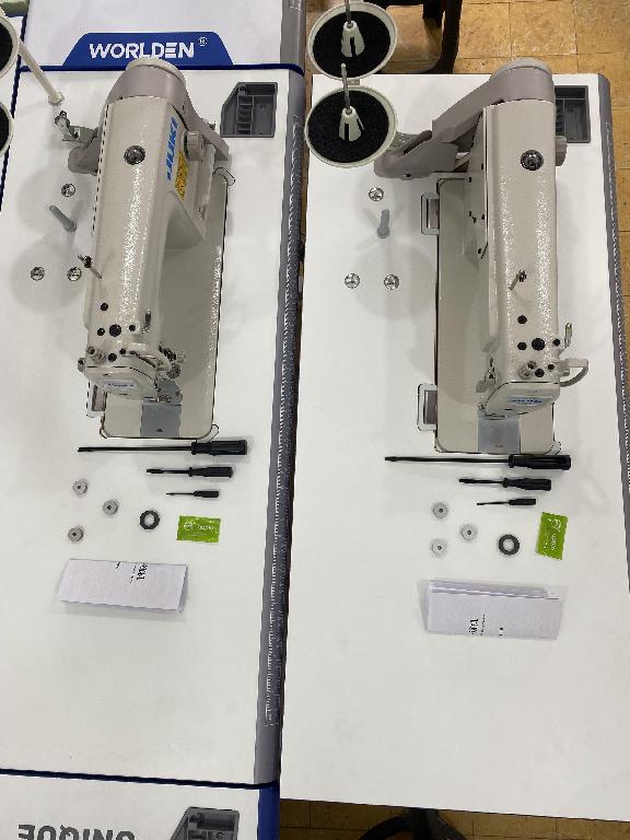 Máquina de coser industrial plana  Foto 7227860-3.jpg