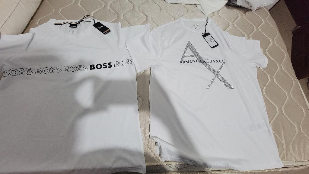 Vendo t shirts Hugo Boss Armani size M L blancos nuevos usados tambien Foto 7228125-1.jpg