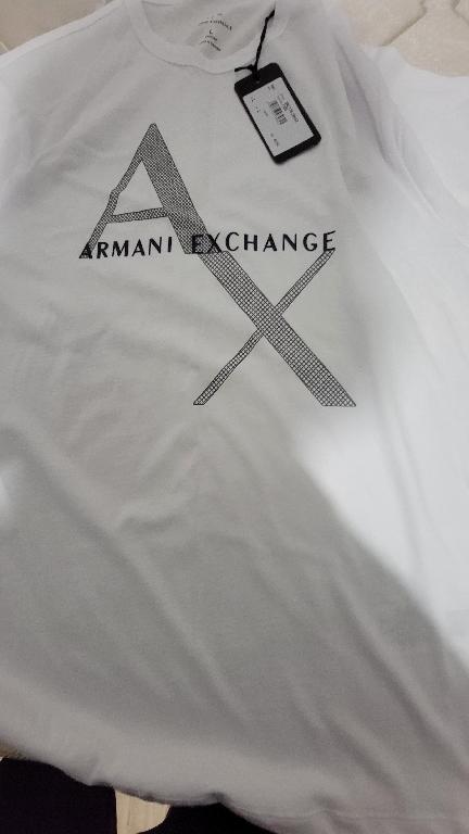 Vendo t shirts Hugo Boss Armani size M L blancos nuevos usados tambien Foto 7228125-2.jpg