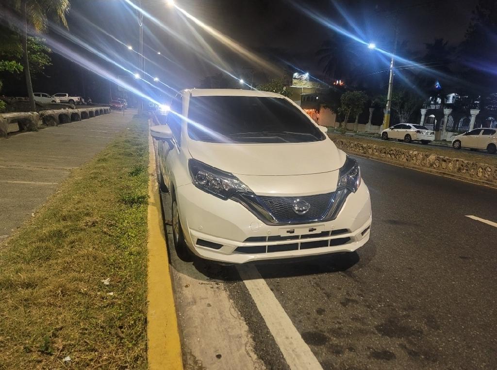 Nissan note E-power 2018 610000 en Santo Domingo Este Foto 7231875-2.jpg