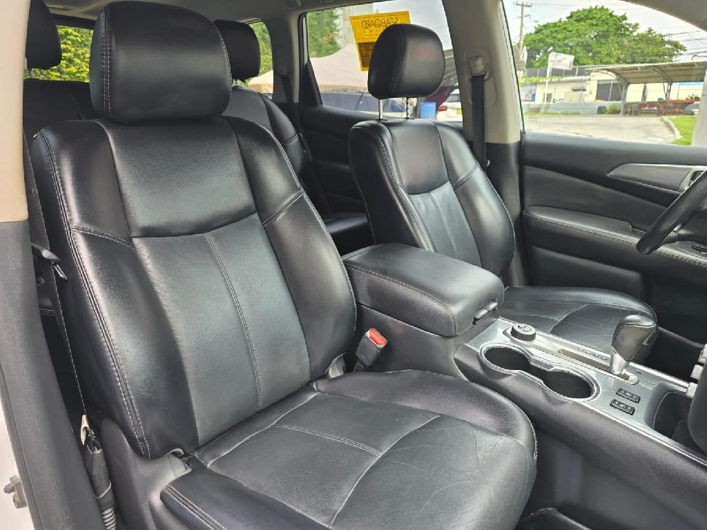 Nissan Pathfinder SL MidNight 4X4 2018 Clean Carfax Foto 7232478-9.jpg