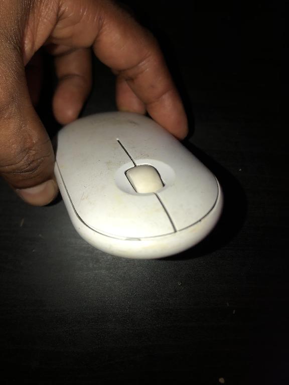 Mouse Logitech Pebble M350 USB y Bluetooth Color Blanco Foto 7233875-2.jpg