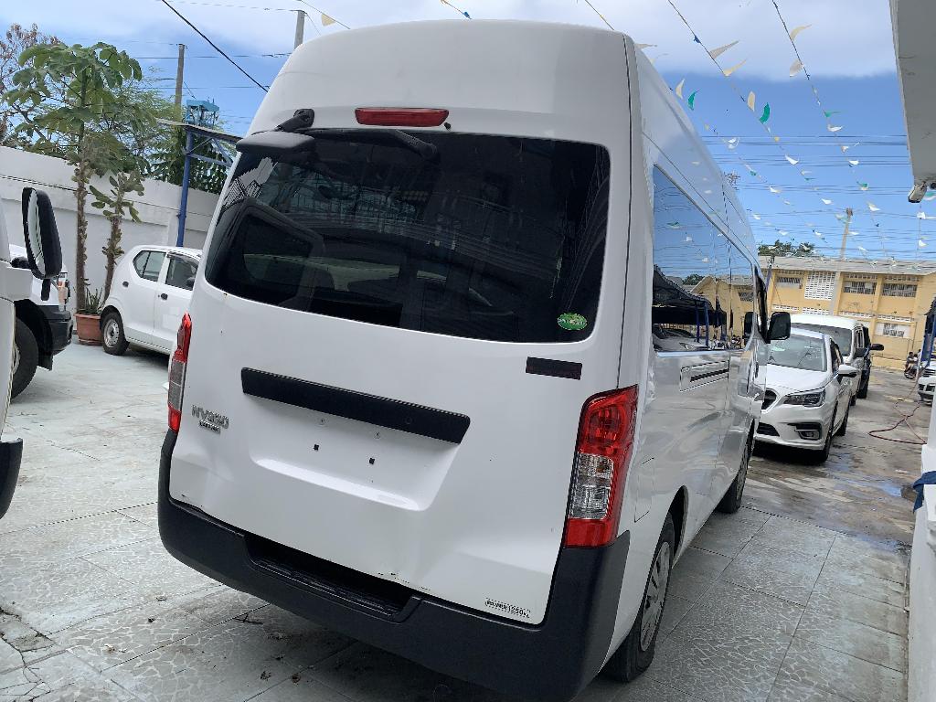 Nissan caravan NV350 2018 Diésel 4x4 Financiamiento disponible  Foto 7235479-5.jpg