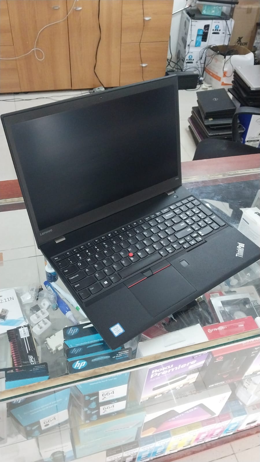 Laptop Lenovo P51 Foto 7235559-1.jpg