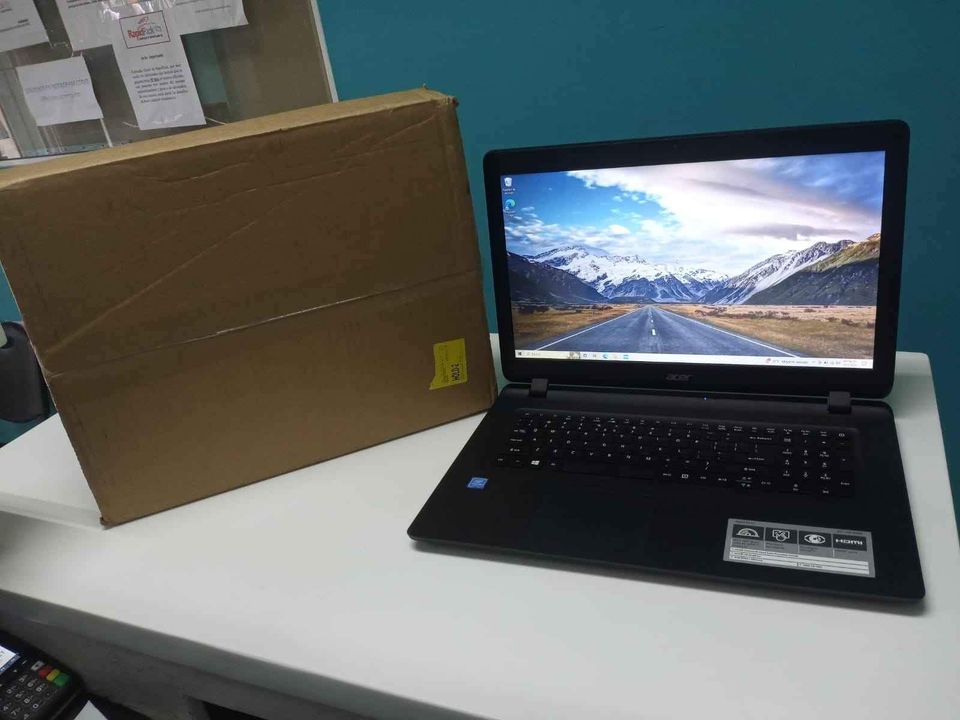 Laptop Acer Aspire ES1-732 / 6th Gen Intel Pentium N4200 / 8GB DDR3 /  Foto 7235614-1.jpg