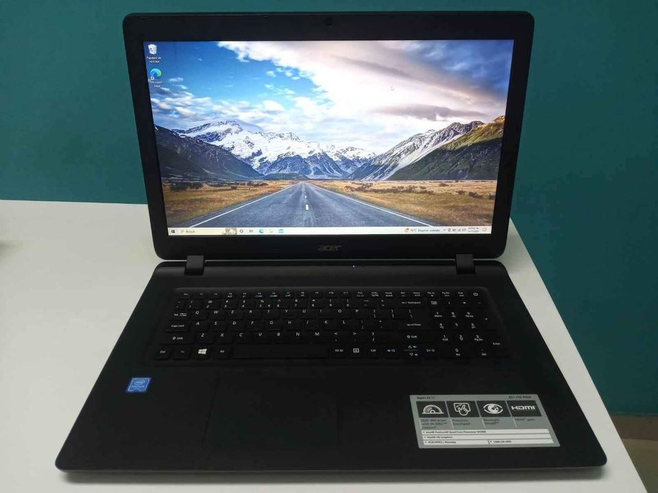 Laptop Acer Aspire ES1-732 / 6th Gen Intel Pentium N4200 / 8GB DDR3 /  Foto 7235614-3.jpg