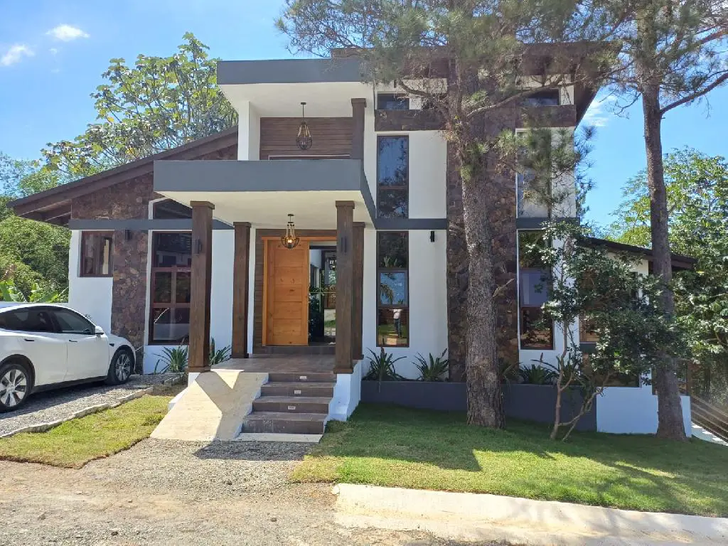 Descubra una lujosa villa ubicada en Jarabacoa Foto 7238278-9.jpg