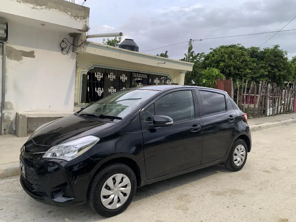 Toyota vitz 2019 4x4 en San Juan Foto 7238984-1.jpg