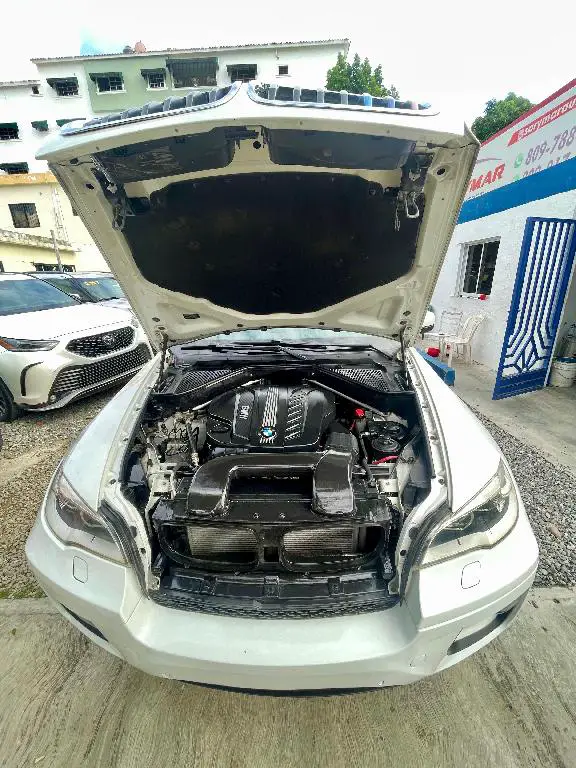 BMW X6 M DRIVE 30D en Santo Domingo Este Foto 7240451-6.jpg