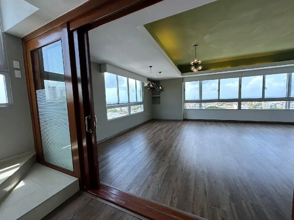 Espectacular Penthouse con Vistas al Mar en Jardines del Sur Foto 7240557-1.jpg