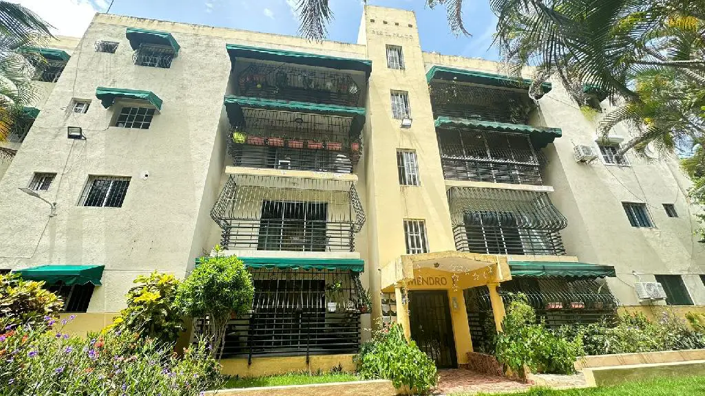 Apartamento en alquiler en la Avenida Cayetano Germosen Foto 7241832-10.jpg