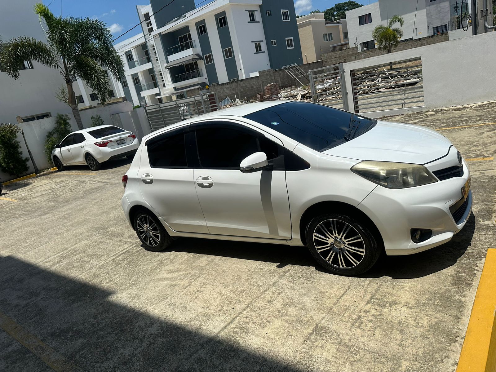 TOYOTA VITZ 2013 en Santo Domingo DN Foto 7244771-4.jpg