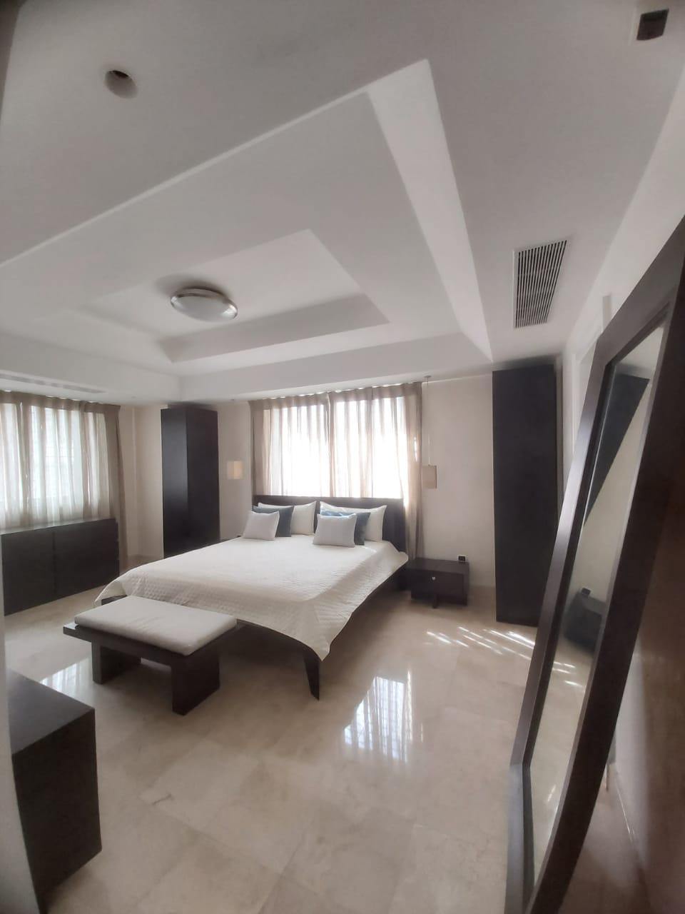 Apartamento en alquiler amueblado de 3 habitaciones en Piantini    Foto 7249891-4.jpg