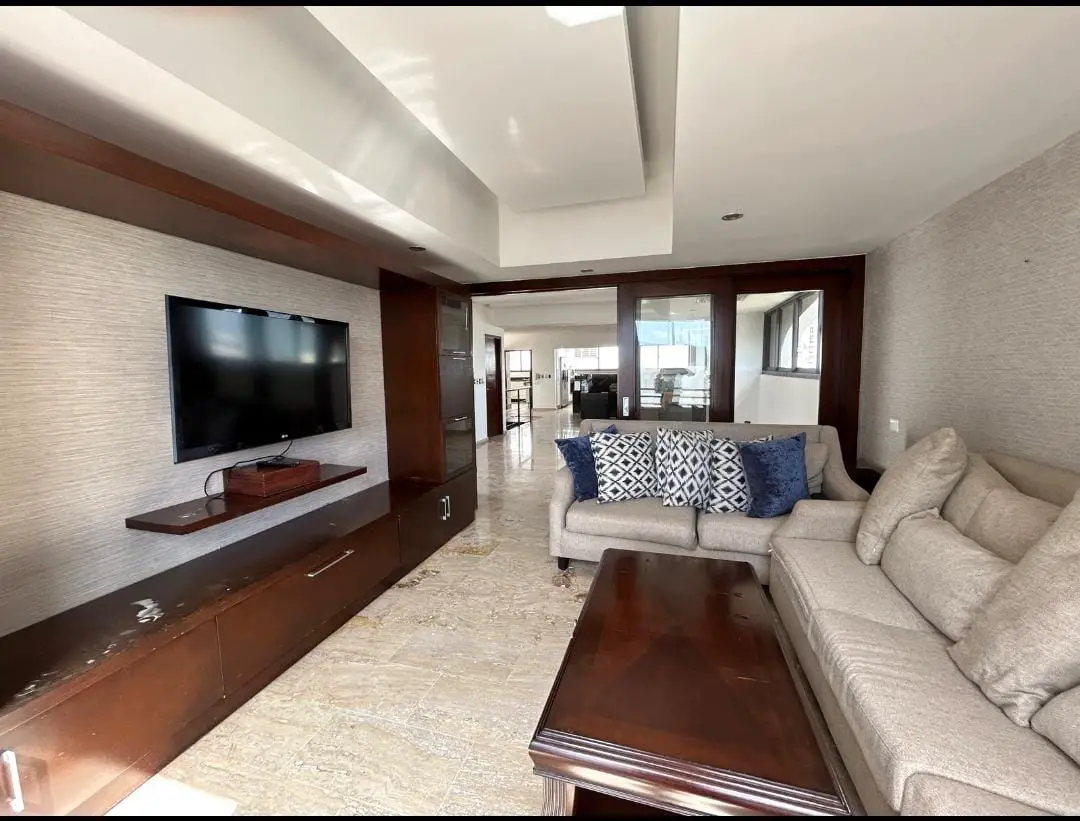 Se vende apartamento ubicado en Ens. Naco Foto 7250694-3.jpg