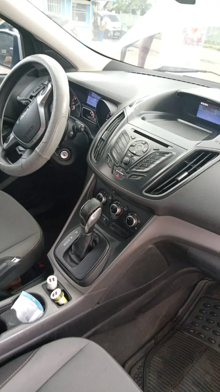 Ford Escape 2014 Foto 7251847-9.jpg