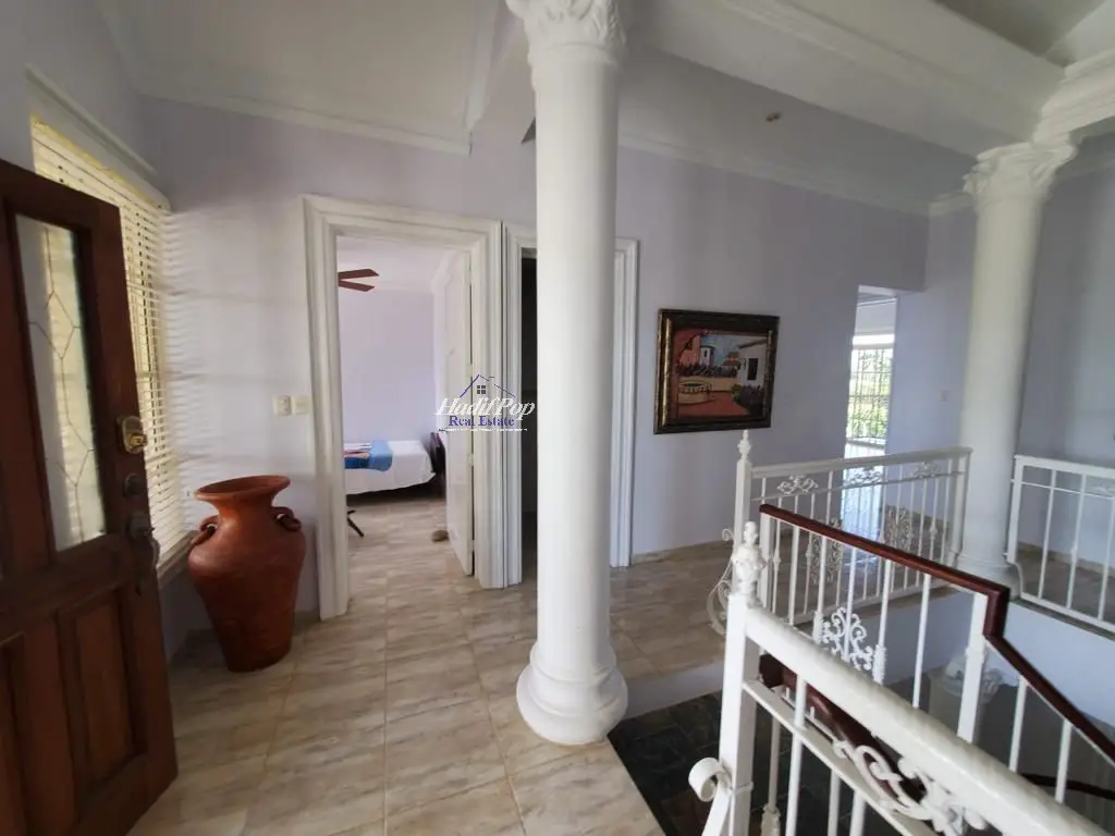 Amplia casa unifamiliar de dos niveles en Puerto Plata Foto 7251862-14.jpg