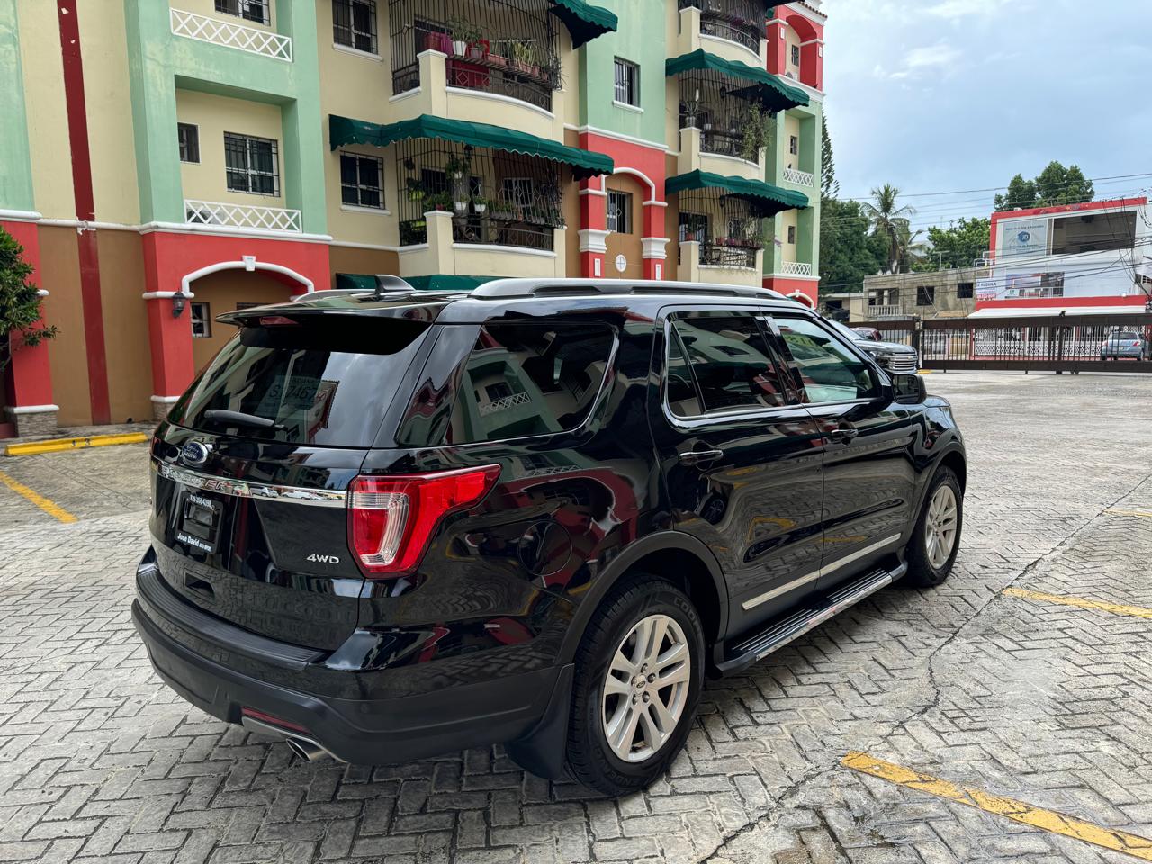 Ford Explorer XLT 44 tres filas de asientos año 2018 Foto 7252766-9.jpg