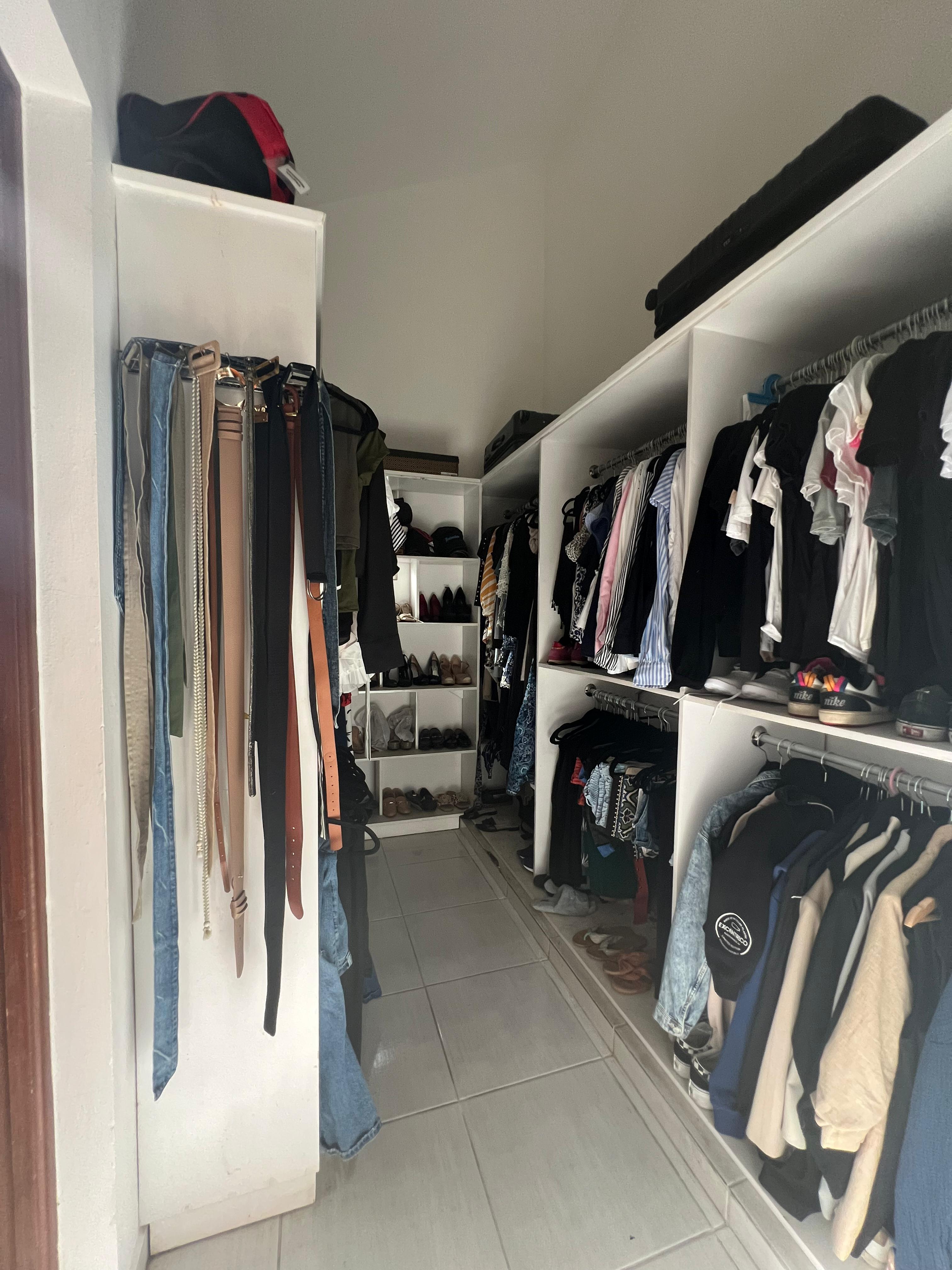 Townhouse en Metro Country Club – Totalmente Amueblado Foto 7253370-7.jpg