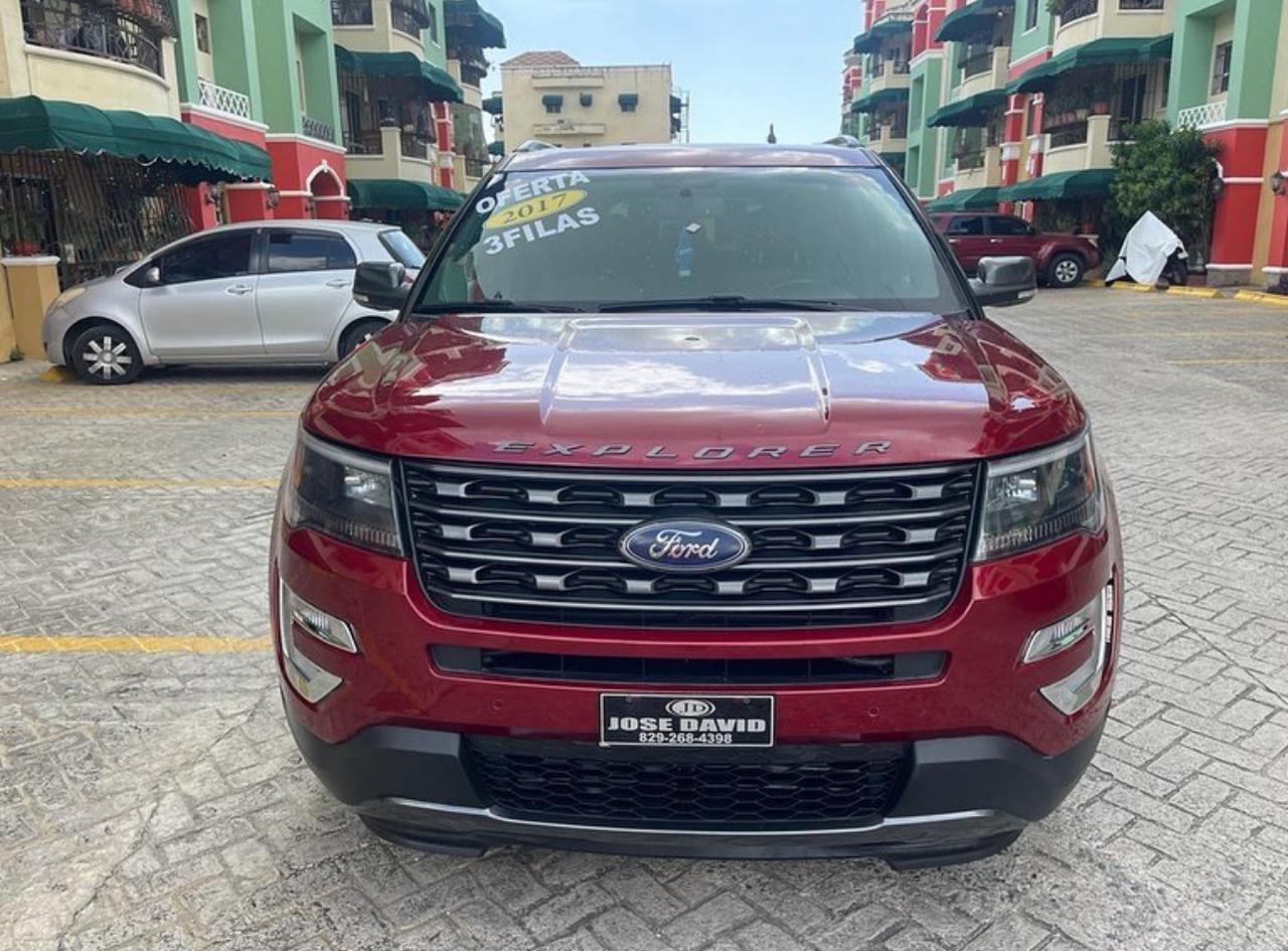 Ford Explorer XLT 42 techo panorámico tres filas año 2018 Foto 7253678-1.jpg