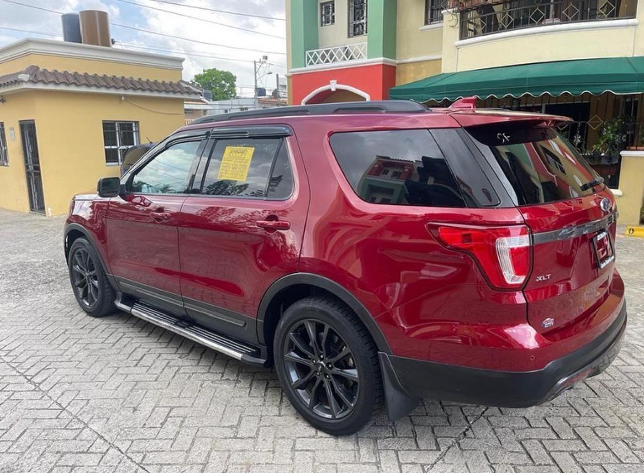 Ford Explorer XLT 42 techo panorámico tres filas año 2018 Foto 7253678-6.jpg