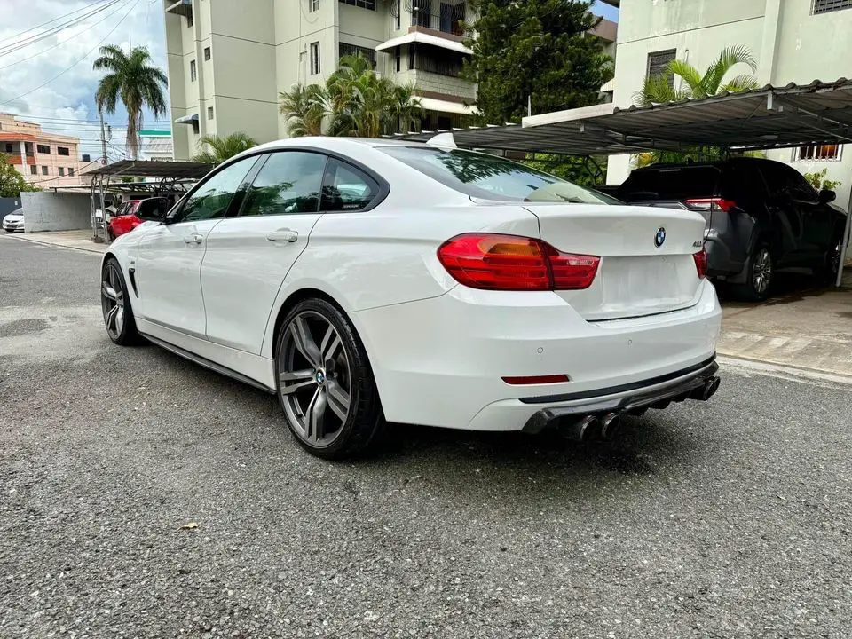 BMW 420i 2017 Gran Coupe Foto 7255208-4.jpg