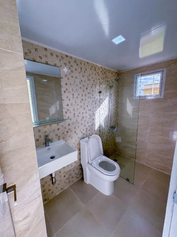 TU NUEVO HOGAR EN LA AV HIPICA RESIDENCIAL CAYENAS DEL ESTE !!!!!! Foto 7256357-2.jpg