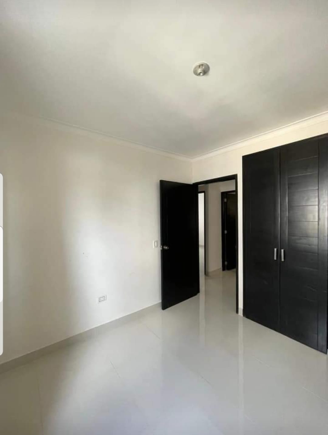 Vendo apartamento en el Residencial las cayenas Santo domingo este Foto 7256833-8.jpg