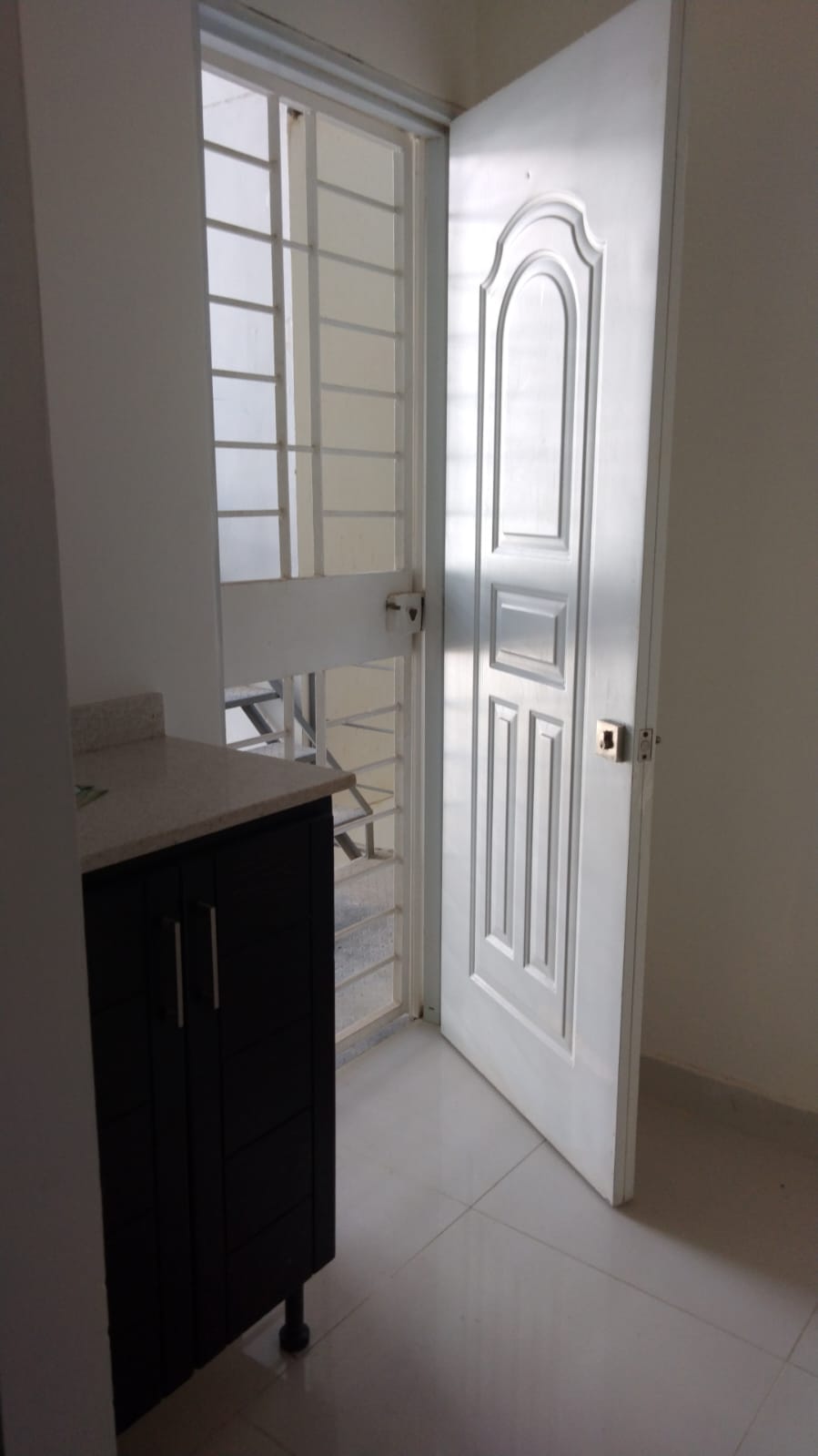 Vendo apartamento en el Residencial las cayenas Santo domingo este Foto 7256833-9.jpg