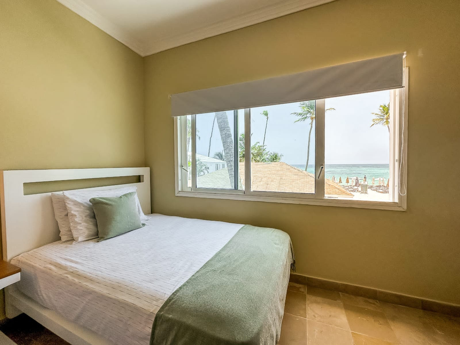 Vendo apartamento en el Cortesito primera línea de playa  Punta Cana  Foto 7256912-2.jpg