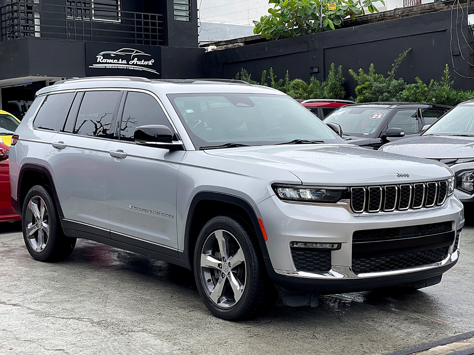 JEEP GRAND CHEROKEE L LIMITED 4WD 2021 en Santo Domingo Este Foto 7257666-3.jpg