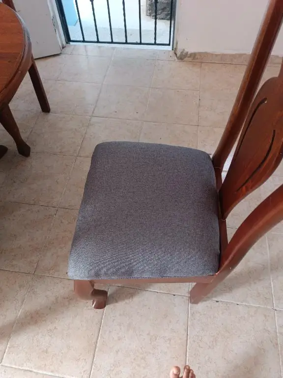 Juego de comedor 4 silla caoba Foto 7259691-1.jpg
