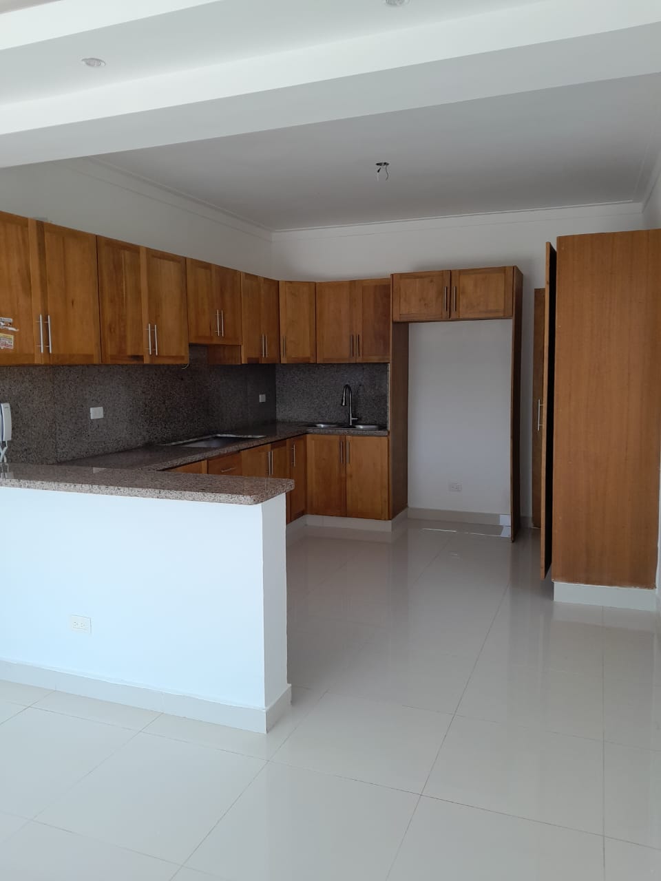 Vendo 2da en los corales del sur con terraza  SANTO DOMINGO ESTE  Foto 7260058-2.jpg