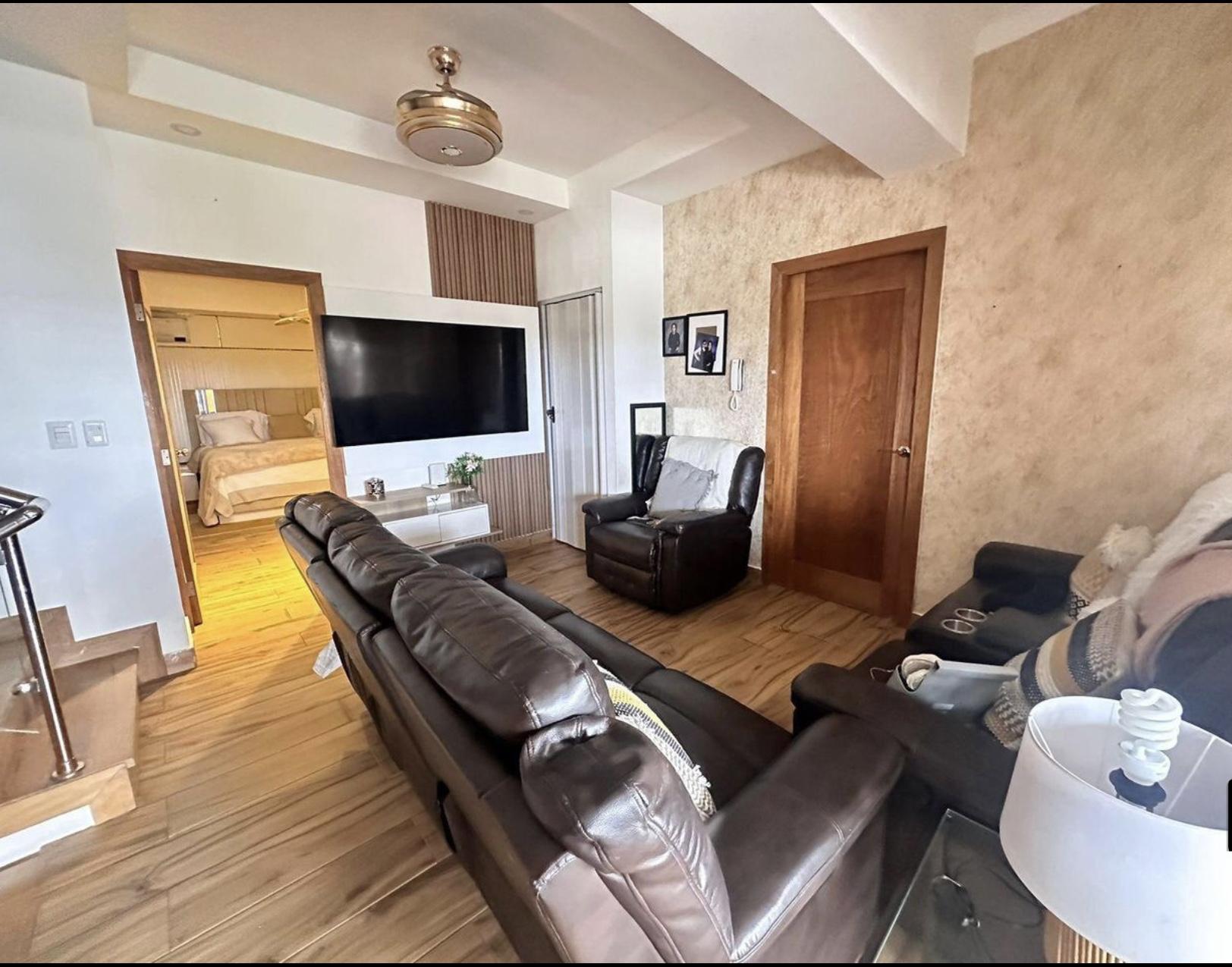 Hermoso Apartamento Amueblado  de Tres Niveles en Prado Oriental Foto 7262394-8.jpg