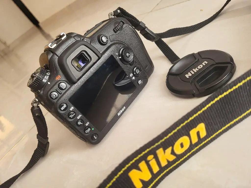 Nikon D7200 Lente AF-S 18-140mm en La Vega Foto 7262424-2.jpg