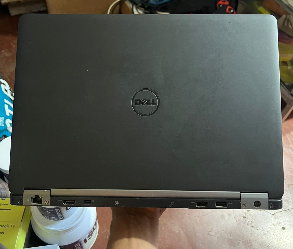 Laptop dell Latitude 14.1 Core i7 6ta gen Disco ssd 256gb ram 20gb Com Foto 7262733-2.jpg