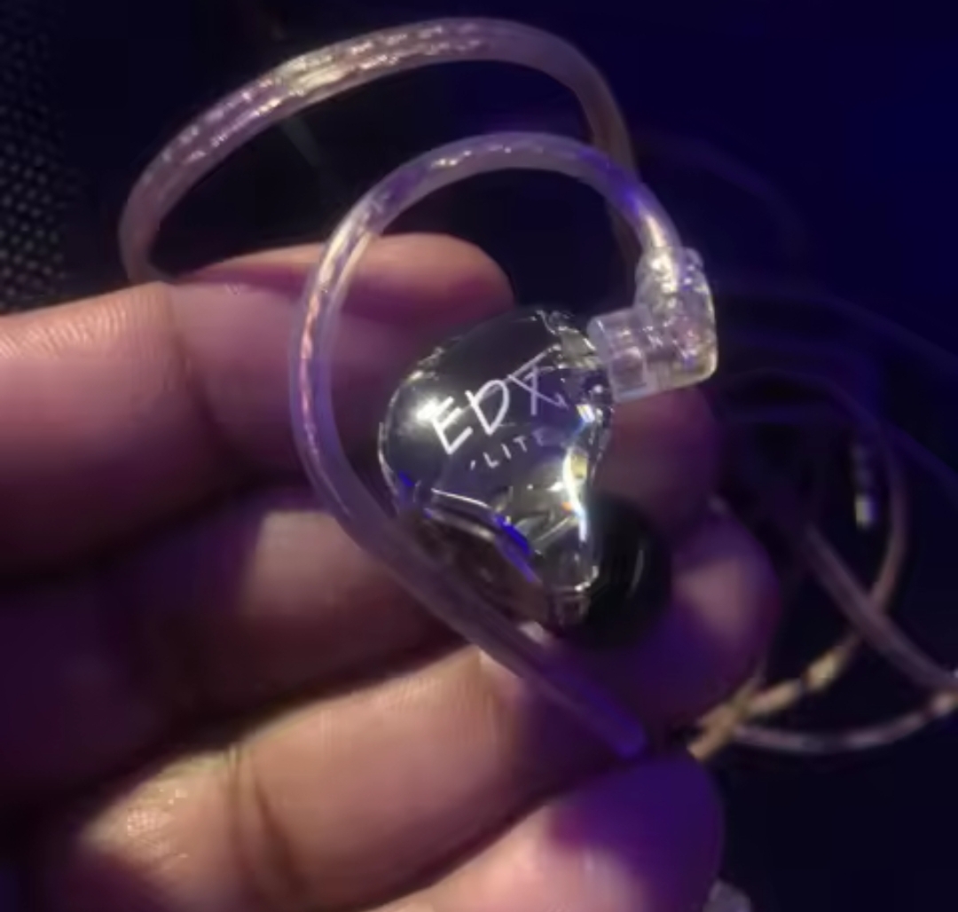 KZ EDX Lite in-ear monitor para músicos y auricular para video juegos  Foto 7265751-5.jpg