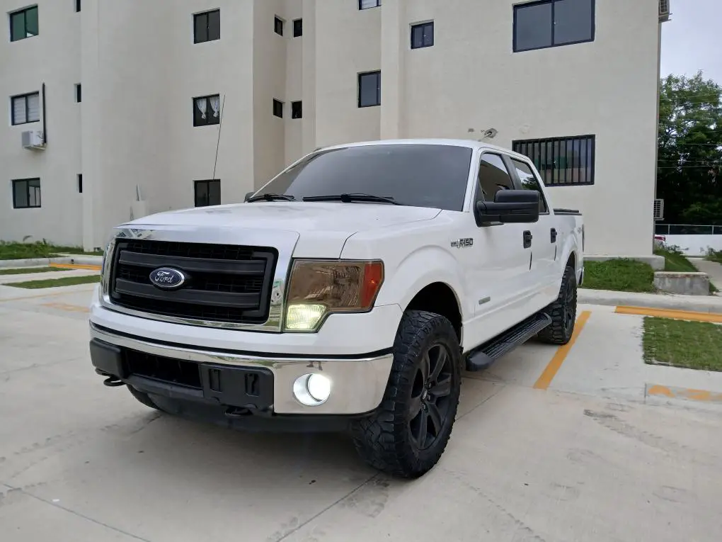 Se Vende Ford F150 Doble Cabina Ecoboost 2014 inf whatsapp 829-267-491 Foto 7268729-3.jpg