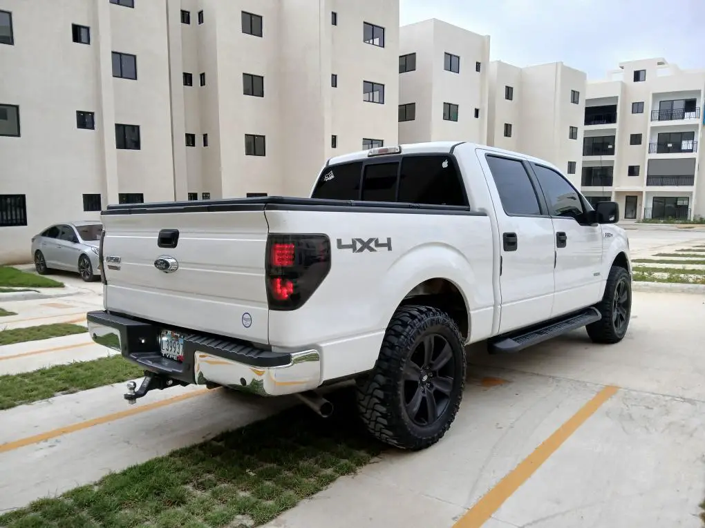 Se Vende Ford F150 Doble Cabina Ecoboost 2014 inf whatsapp 829-267-491 Foto 7268729-4.jpg