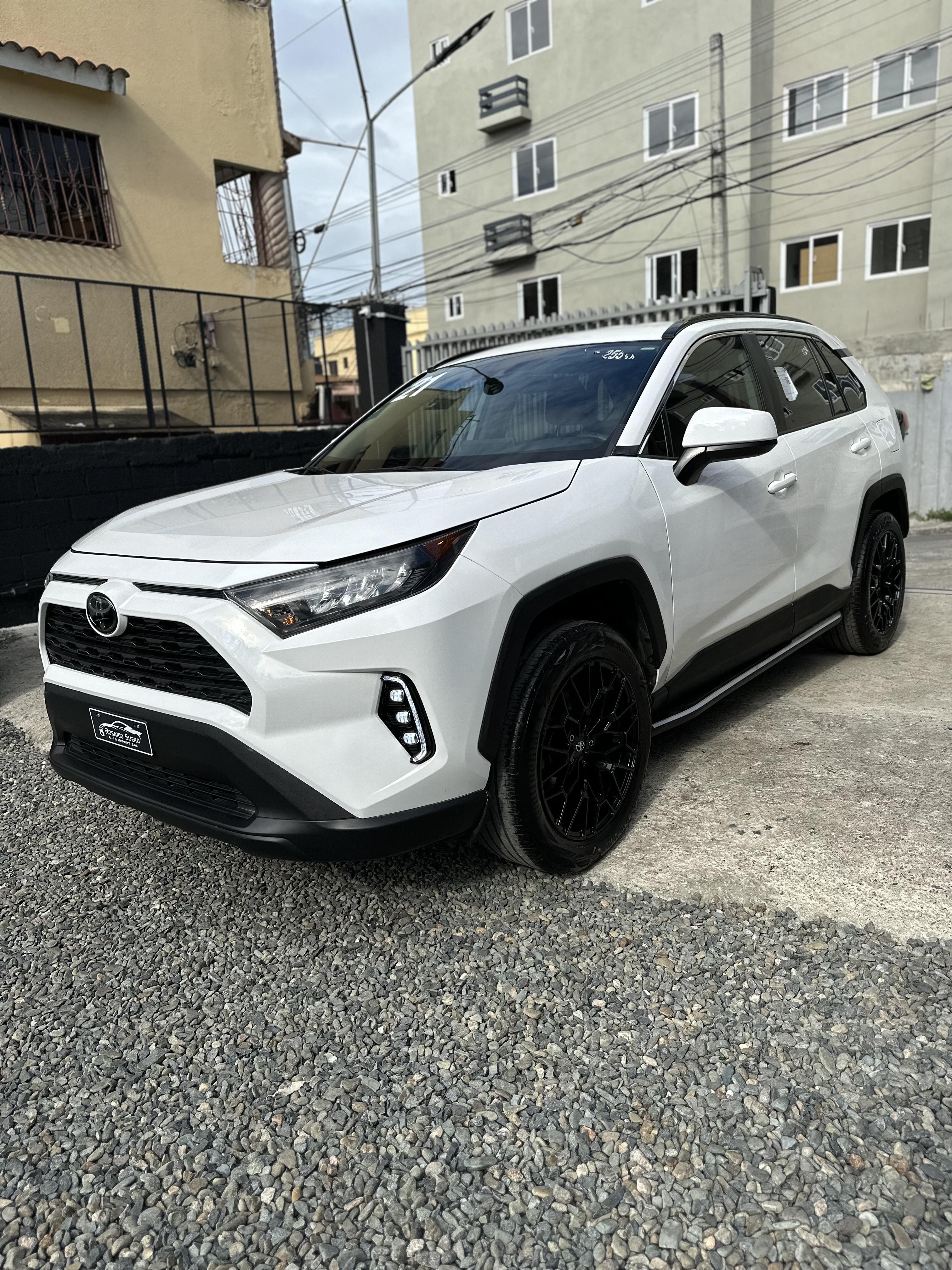 Toyota Rav4 LE Plus 2021 Foto 7268753-3.jpg