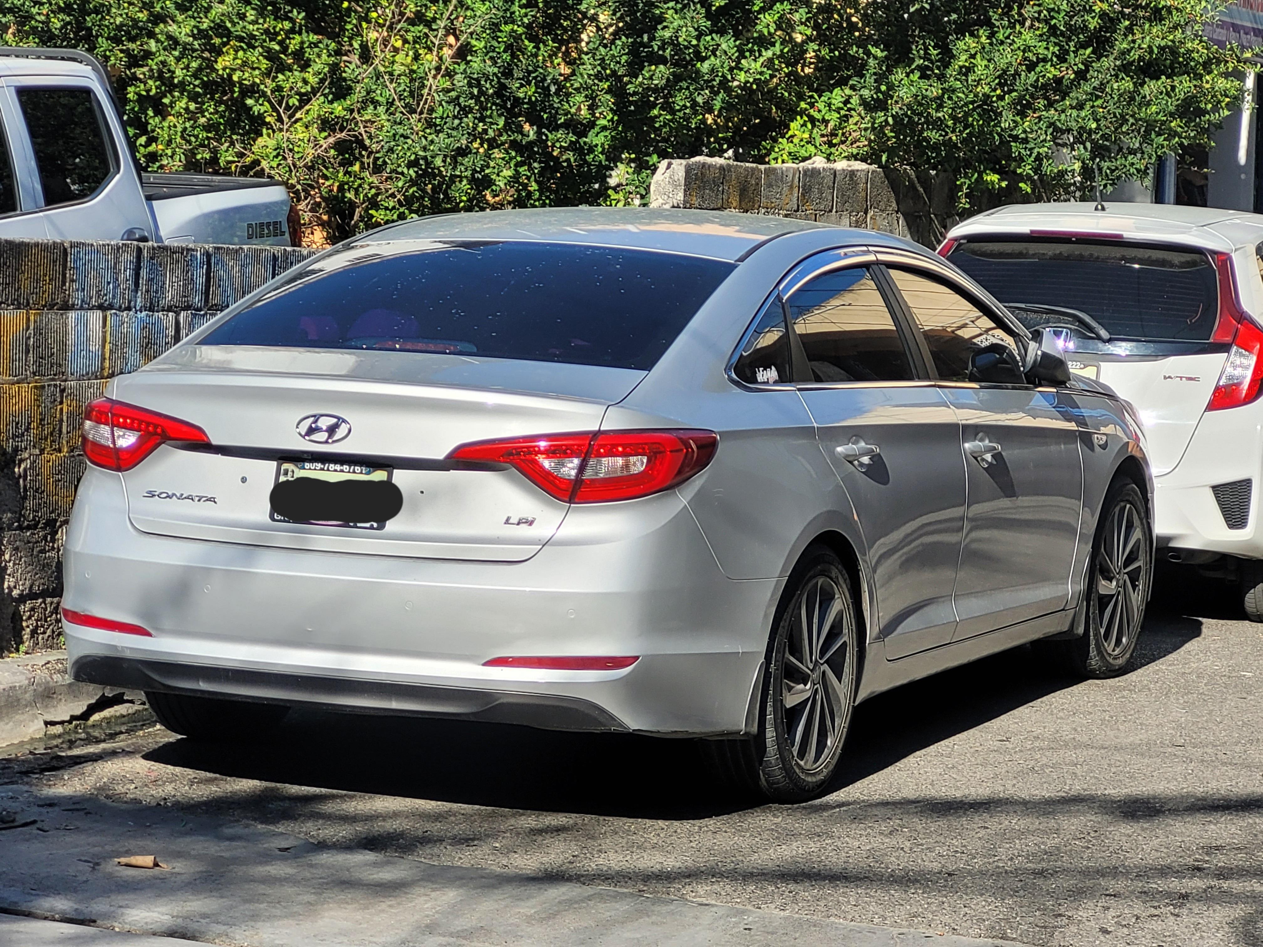 Sonata LF 2016 Gris Original  Foto 7269202-2.jpg