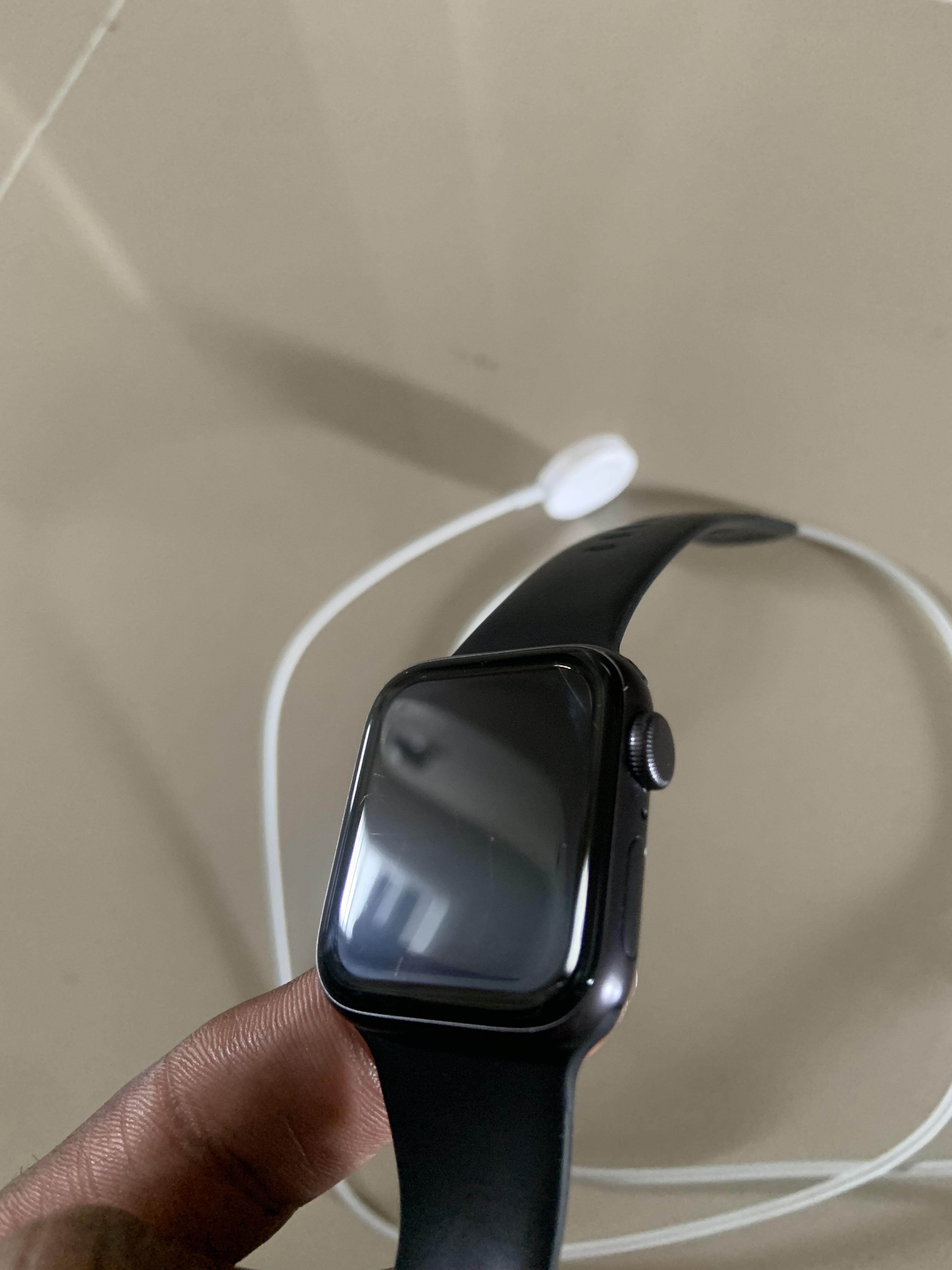 Apple Watch serie se de 40mm como nuevo Foto 7269493-2.jpg