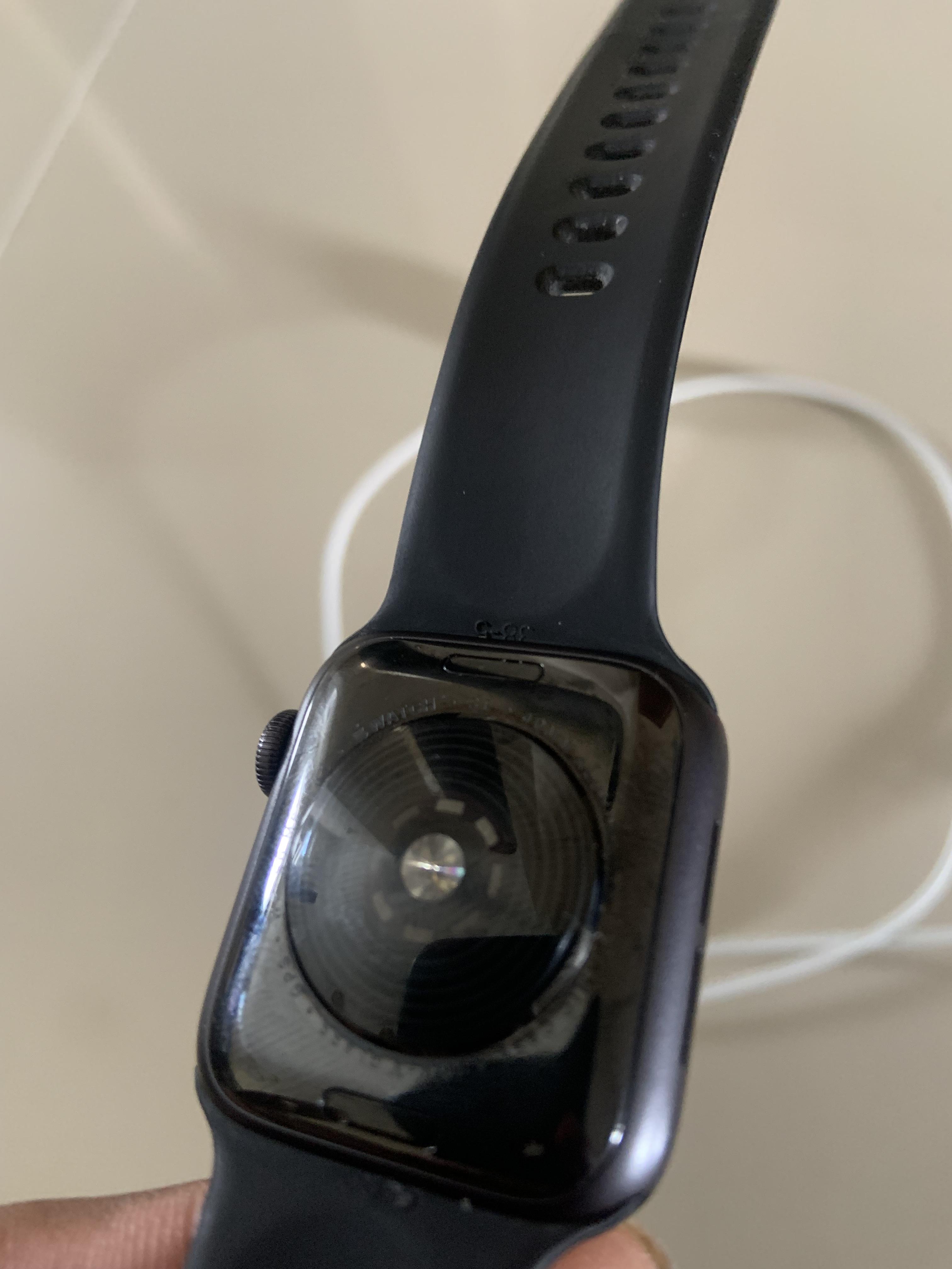 Apple Watch serie se de 40mm como nuevo Foto 7269493-3.jpg