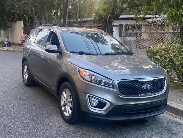 Kia Sorento 2017. 4x4. 3 filas de asientos. IMPORTADA!!! Foto 7269792-3.jpg