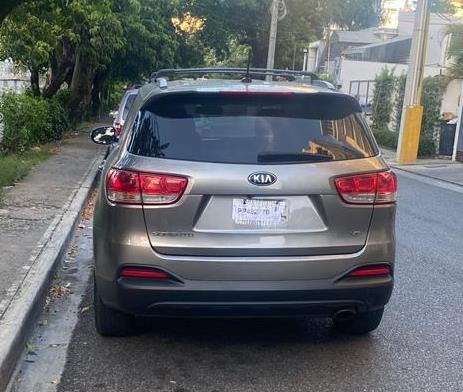 Kia Sorento 2017. 4x4. 3 filas de asientos. IMPORTADA!!! Foto 7269792-4.jpg