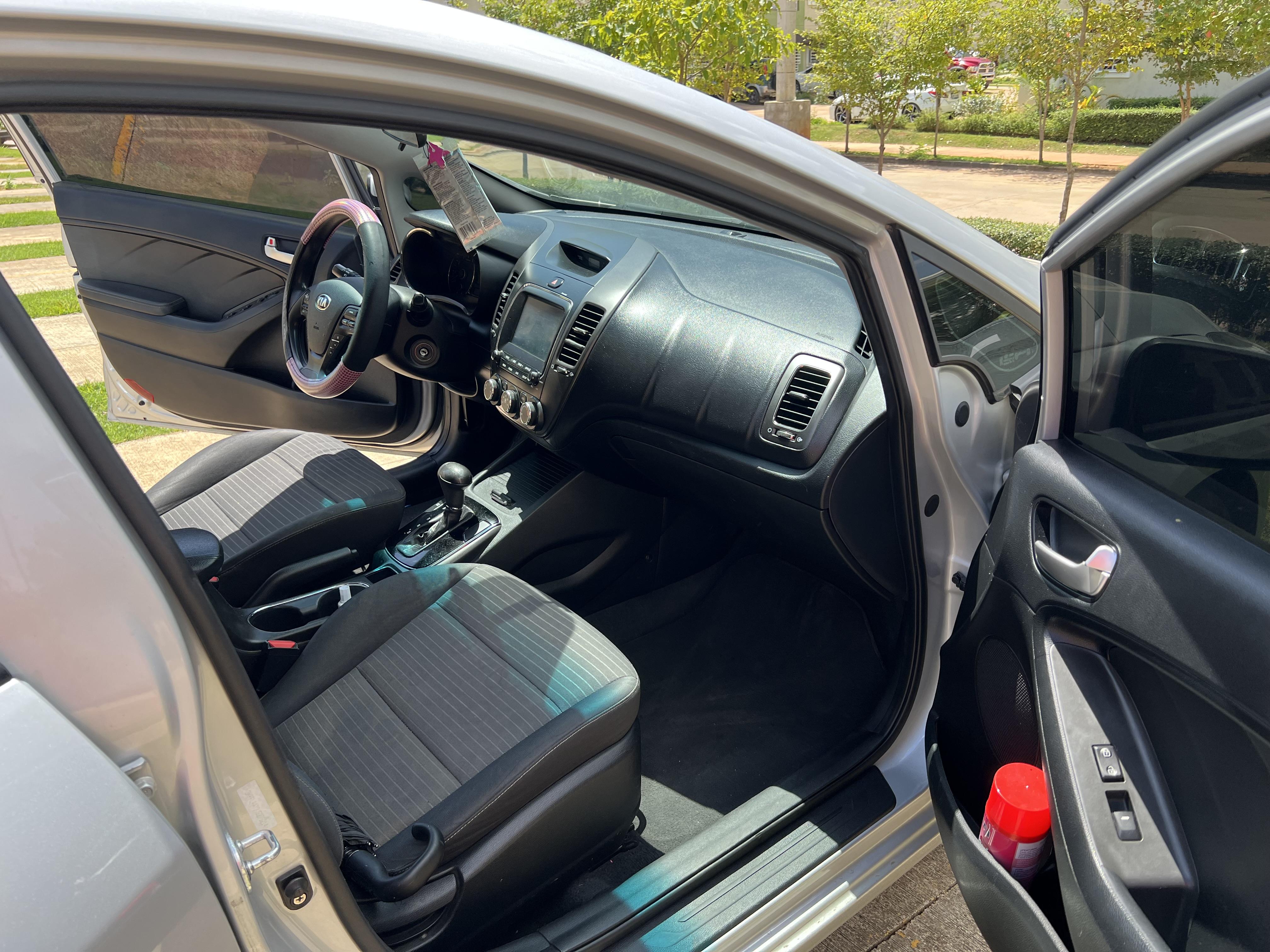 Kia Forte 2018  Foto 7270602-14.jpg