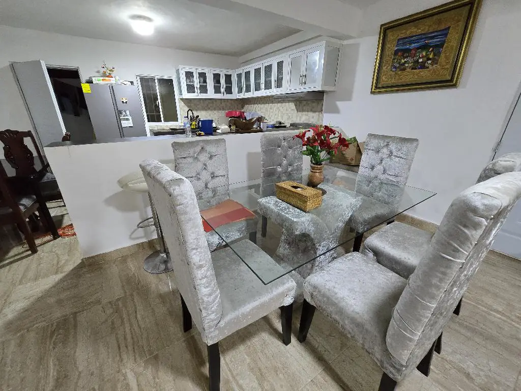 Casa Exclusiva Amueblada en las Américas en el K22 de 598Mt2 RD6500000 Foto 7270775-1.jpg