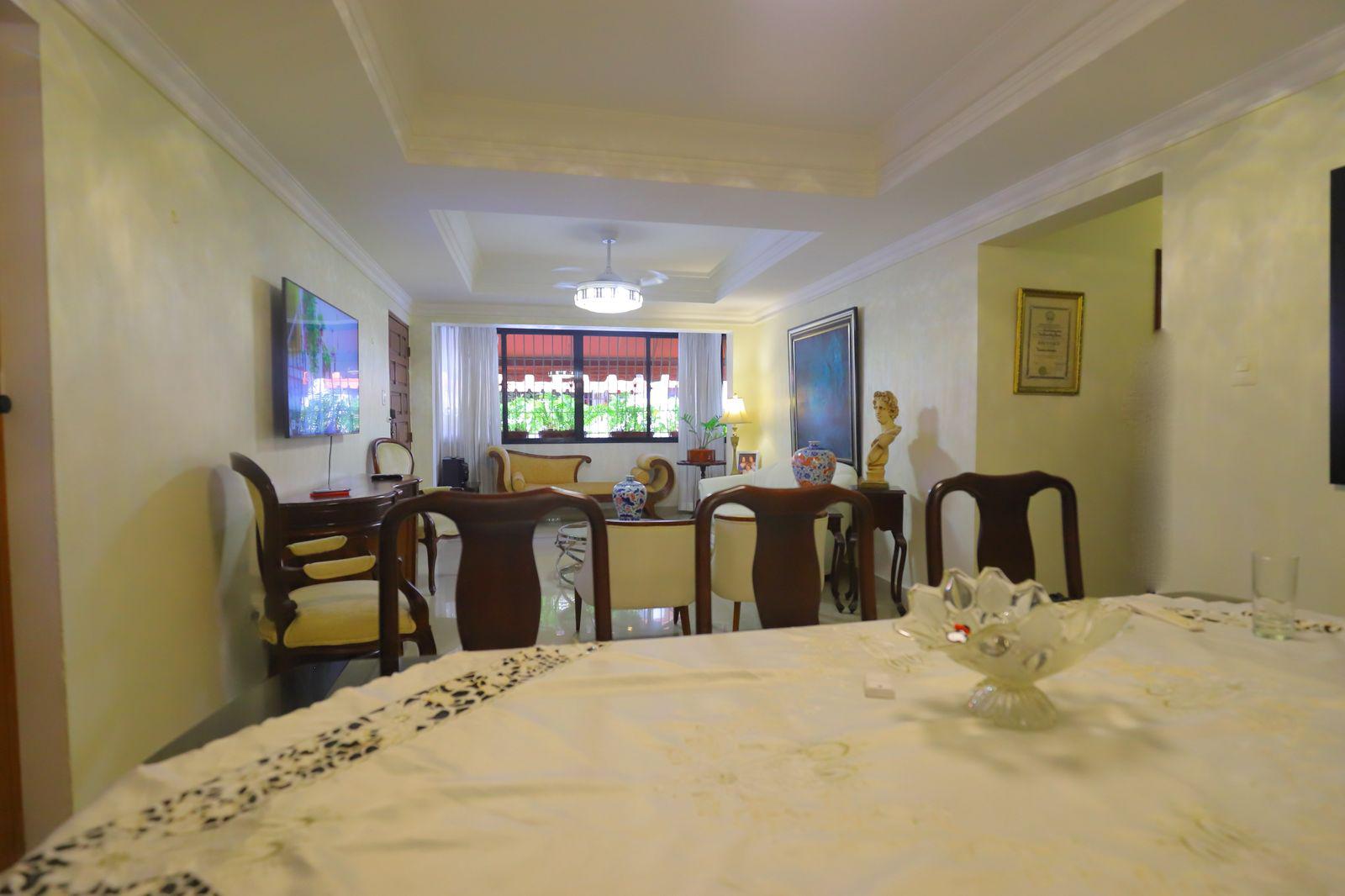 Vendo Apartamento en Urb. Fernandez  Santo Domingo  3 habs.  2 baños   Foto 7271998-2.jpg